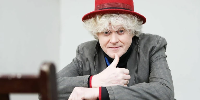 Müller Péter Sziámi: „Én minden embert szeretek, még azt is, aki késsel közelít felém”