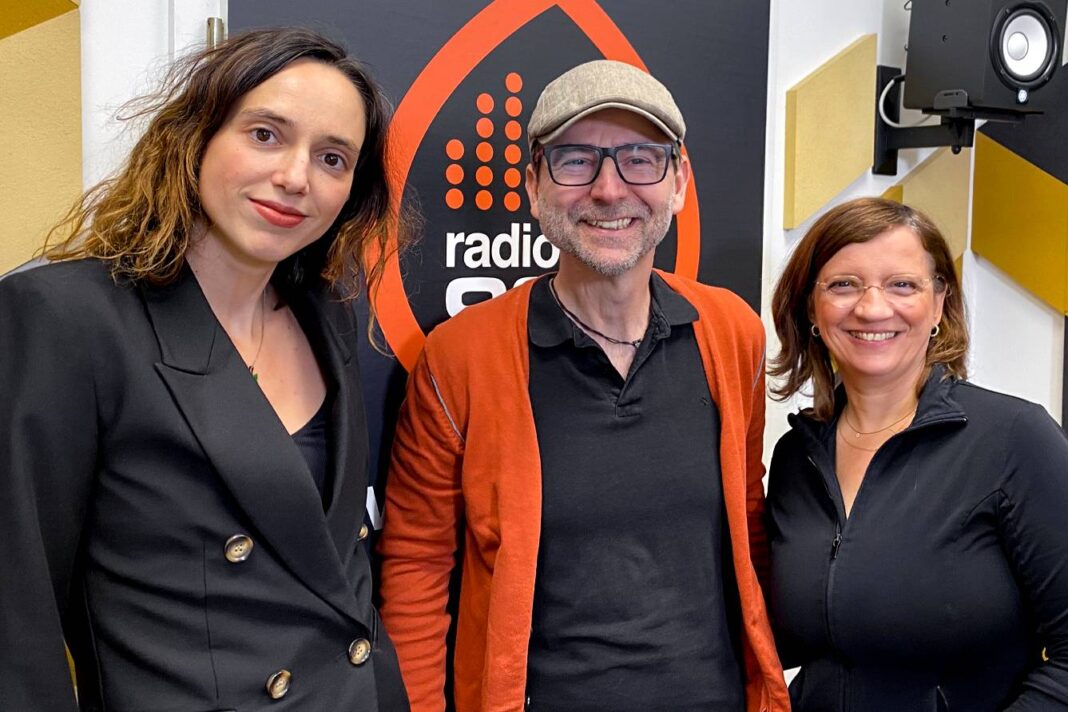 Kemény Zsófi, Grecsó Krisztián és Balázsy Panna a Tandem stúdiójában