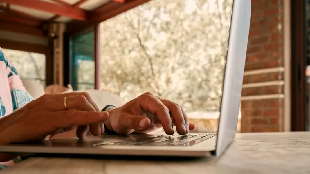 A digitális nomádok néha egy laptoppal is boldogulnak