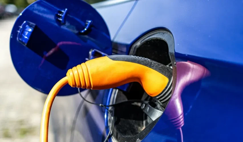 Az elektromos autók elterjedése miatt nagy lehet a kieső jövedéki adó