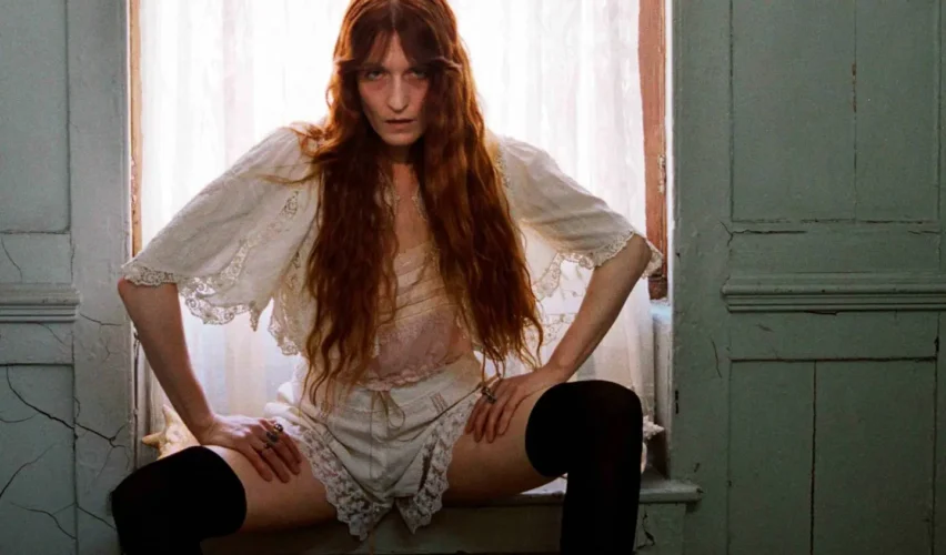 Florence Welch a Florence + The Machine-ból. Forrás: szigetfestival.com