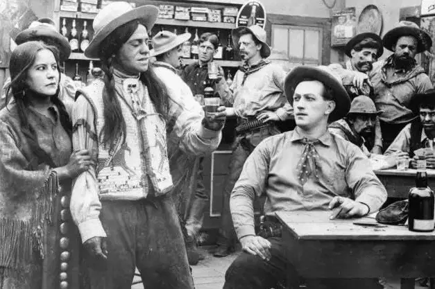 Jelenet a Tragedies of the Osage Hills című 1926-os filmből. Forrás: IMDb.