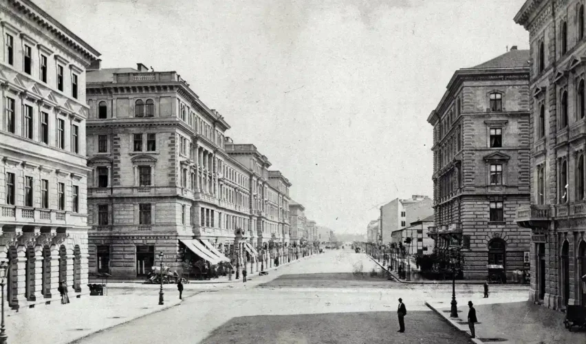 A Városliget felé vezető Andrássy út, 1878 körül. Fotó: Fortepan / Budapest Főváros Levéltára / Klösz György fényképei / Klösz György