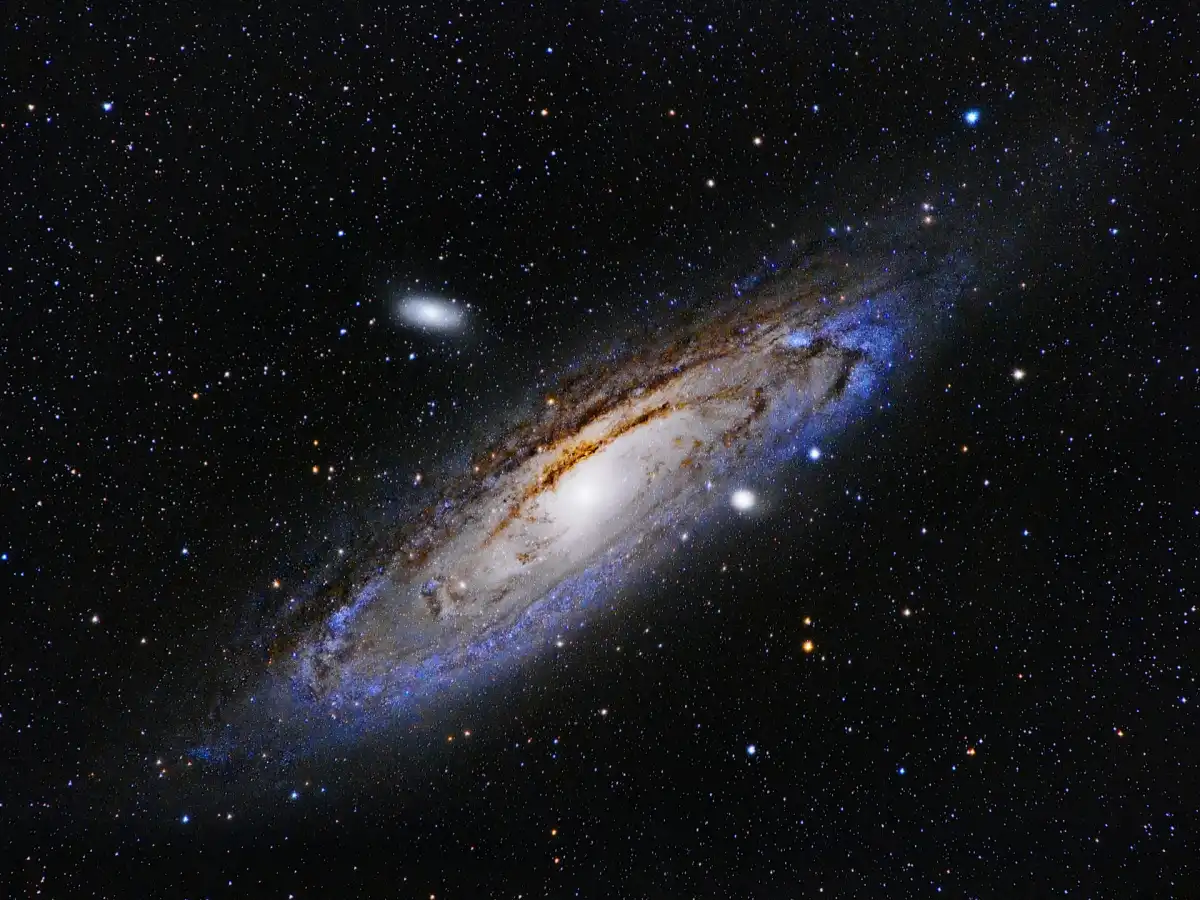 Újra beköltözhet az égbolt a Planetáriumba