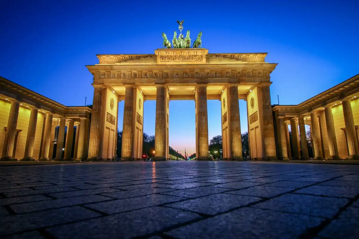 A Brandenburgi kapu, tetején a quadrigával. Fotó: Florian Wehde via Unsplash