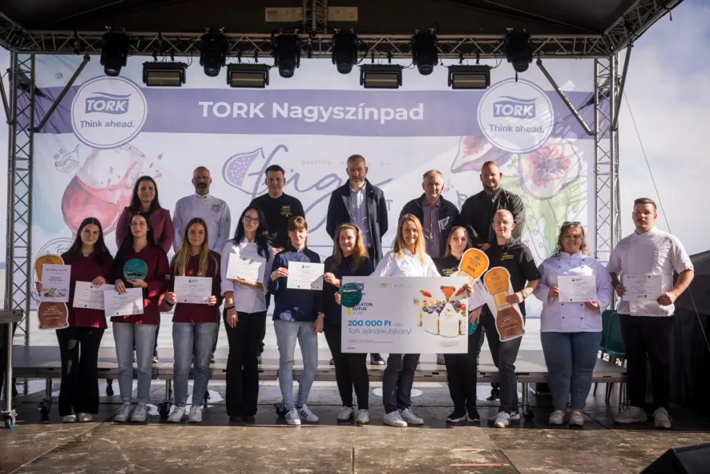 A Balaton sütije verseny dobogósai. Fotó: VisitBalaton