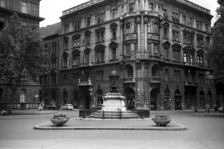 A Batthyány-örökmécses 1964-ben. Fotó: Fortepan / Sugár Ferenc