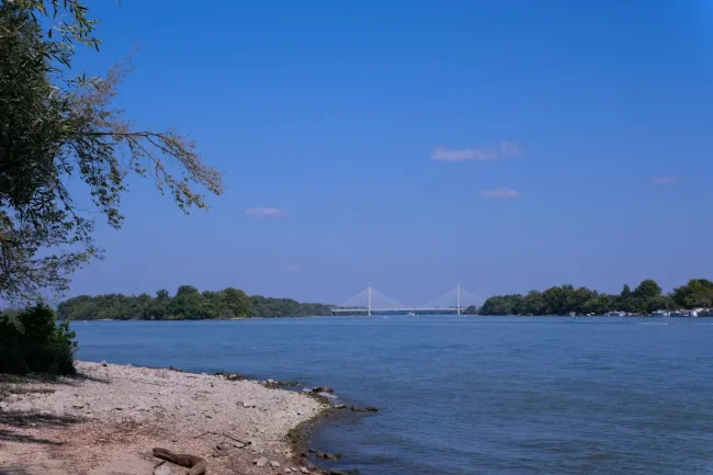 A Duna a Római-partnál