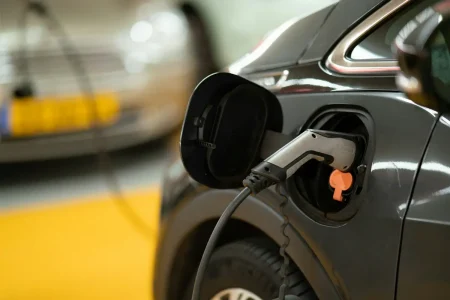 A plug-in hibridek fontosak az autógyártók stratégiája szempontjából