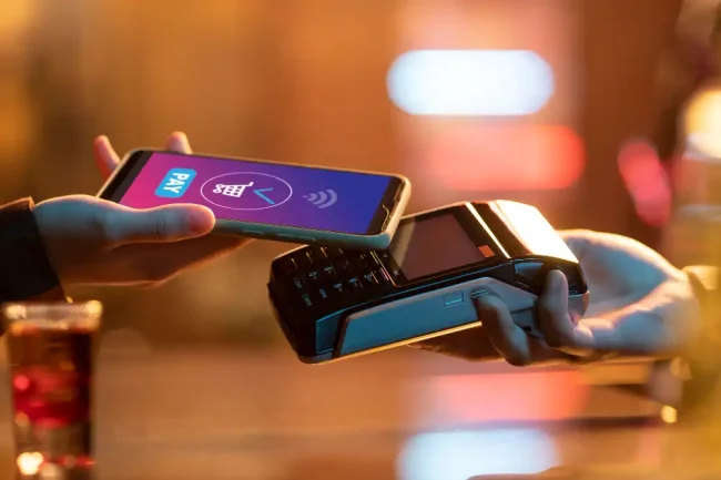 A Revolut megérkezik a "rendes" magyar bankok közé