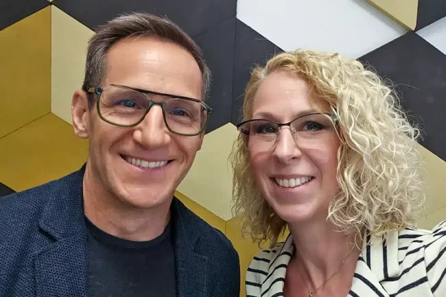 Dr. Sobel Gábor és Kutasi Judit a radiocafé stúdiójában
