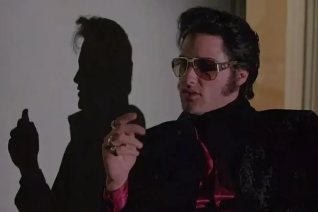 Kurt Russel Elvis Presley szerepében az 1979-es életrajzi fimben. Fotó: Dick Clark Productions