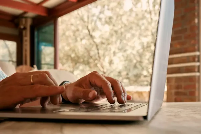 A digitális nomádok néha egy laptoppal is boldogulnak