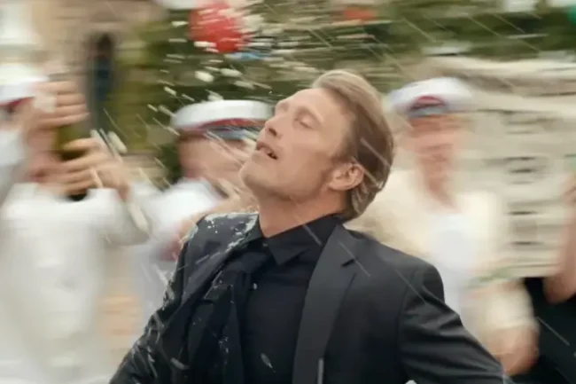 Mads Mikkelsen a Még egy kört mindenkinek című filmben. Forrás: Zentropa Entertaimnents / Vertigo Media.