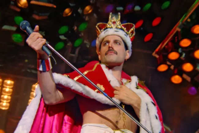 Freddie Mercury a Queen Budapest című koncertfilmben. Forrás: Trafalgar Releasing / Nemzeti Filmintézet - Filmarchívum.